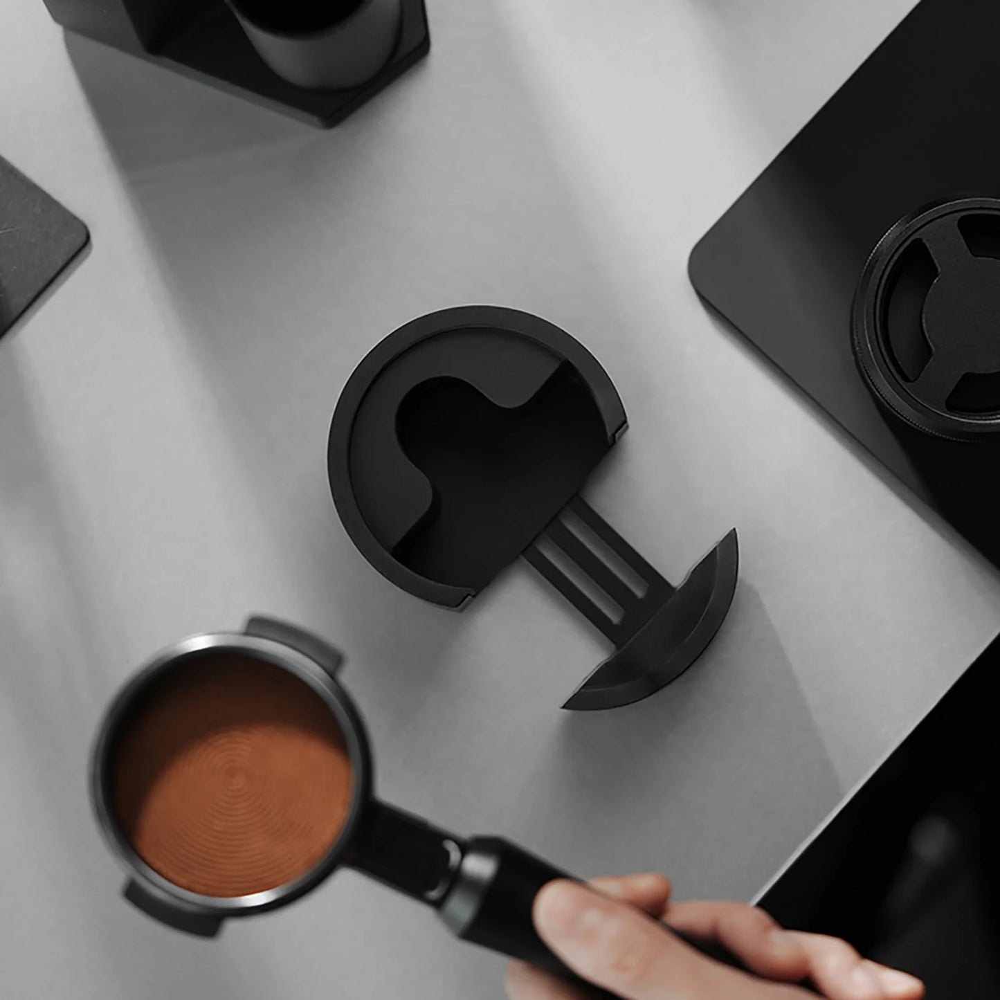 Brewin Adjustable 51/53/58mm Portafilter Holder – Aluminium Alloy Tamping Station for Espresso Coffee