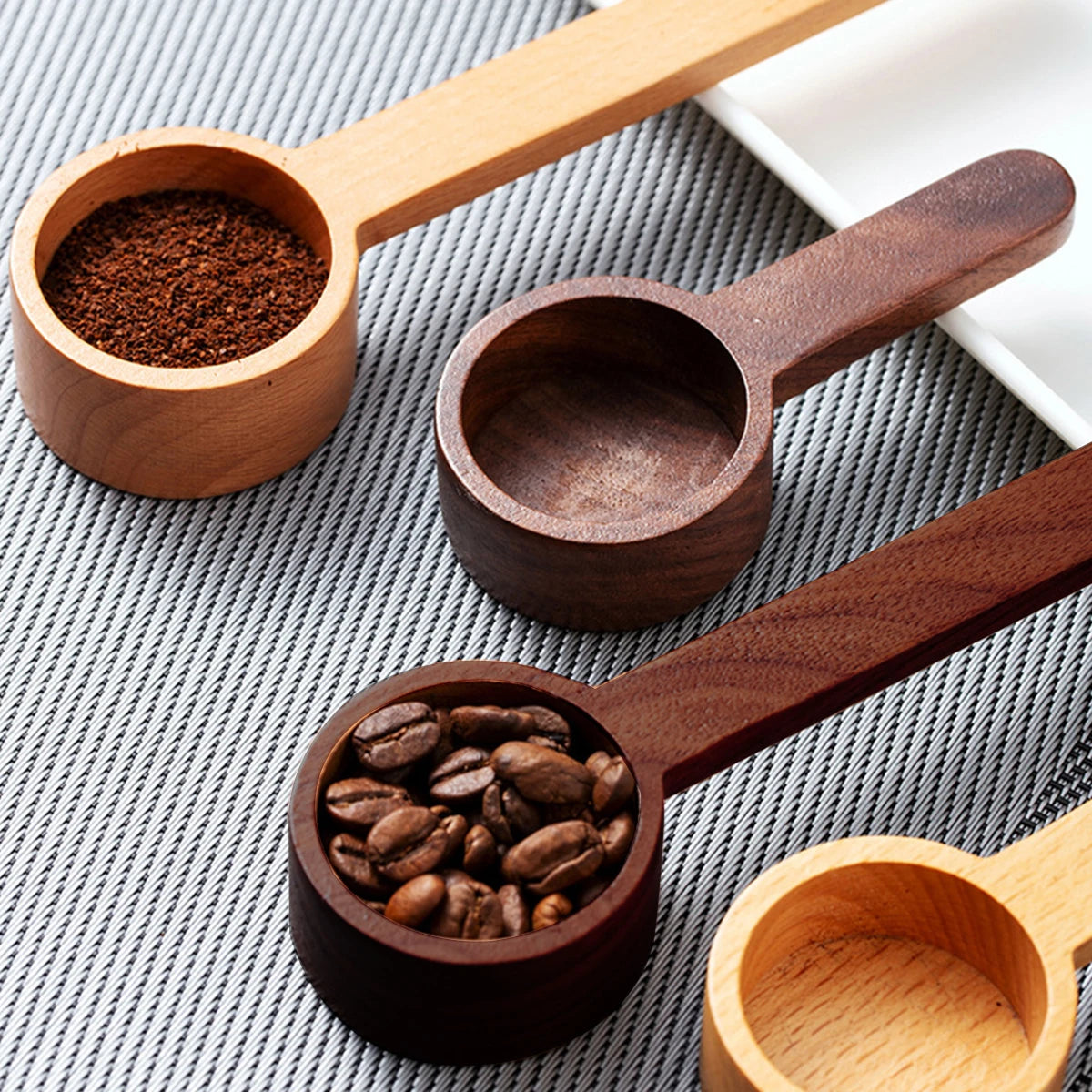 Brewin Walnut Coffee Scoop – Solid Wood Gram & Powder Measuring Spoon